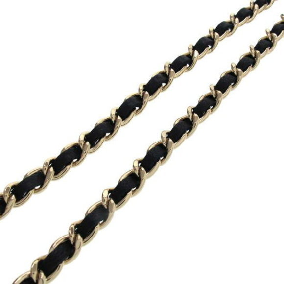 Chanel Matelasse chain card case - Picture 5 of 9